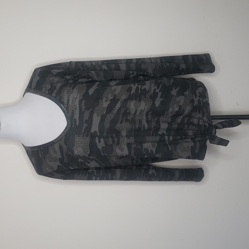 Homegirl Society Waffle Weave camo lightweight tie front shirt size 2x New